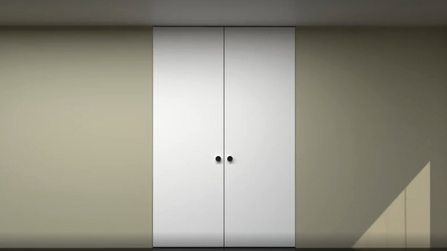 Монтаж поворотной двери