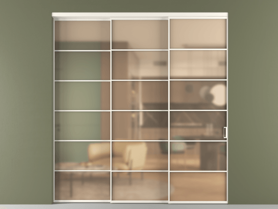 Алюминевая перегородка vn3_04_ Алюминий пудровый белый Сатинированное оранжевое стекло, триплекс, 6мм. Цвет Алюминий пудровый белый. Материал Алюминий в эмали. Коллекция Перегородка Formato внутри проёма 3 створки с синхронным механизмом. Картинка.